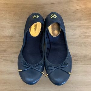 Michael Kors City Ballet Flat size 10 in Navy Blue